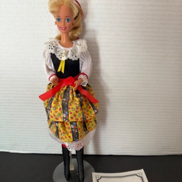 1990 Vintage Barbie Dolls of the World Czechoslovakian - Picture 3 of 10